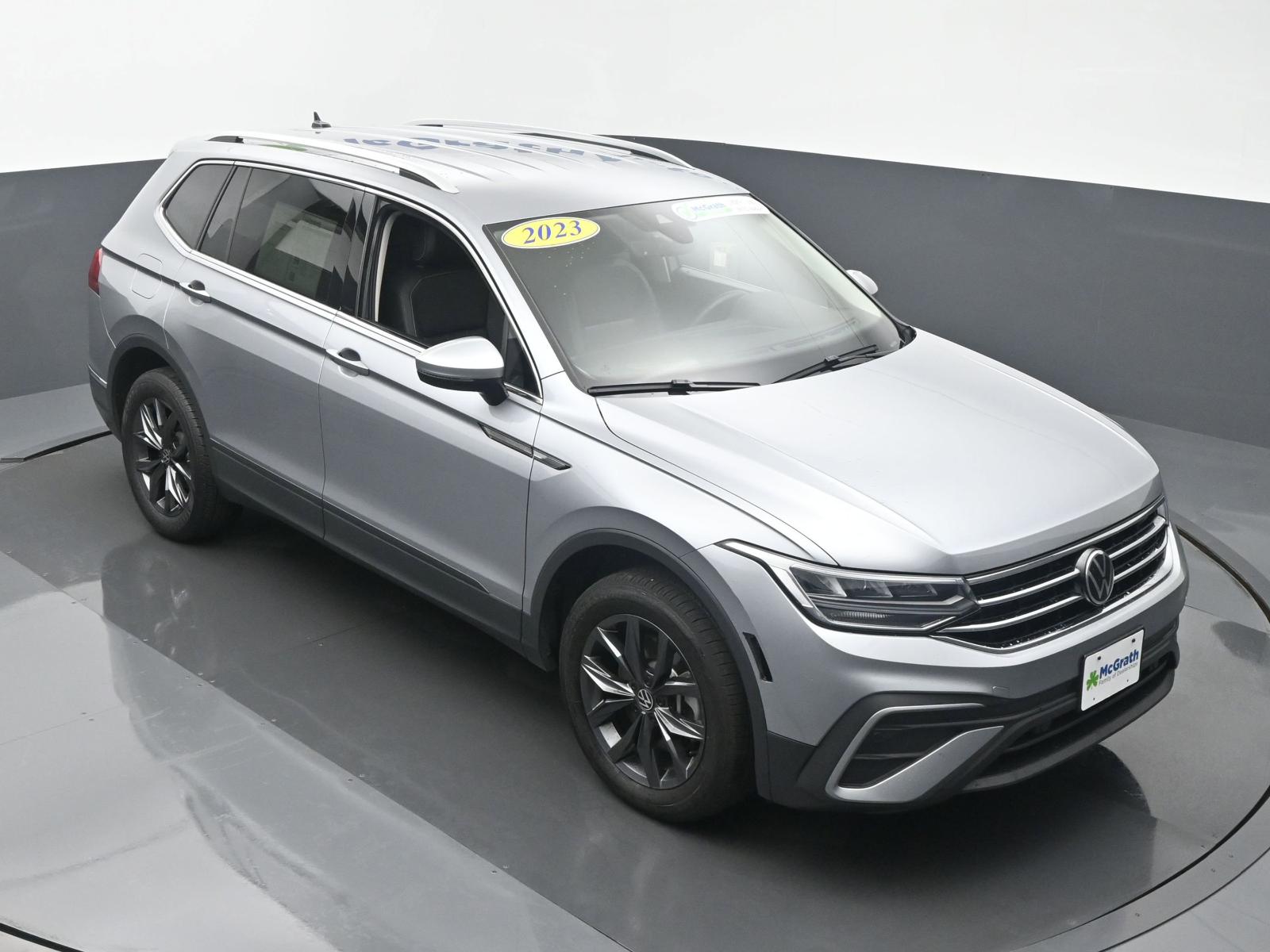 2023 Volkswagen Tiguan Vehicle Photo in Marion, IA 52302