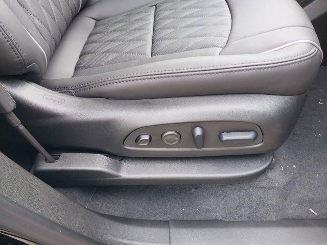 2024 Buick Enclave Vehicle Photo in MEDINA, OH 44256-9631