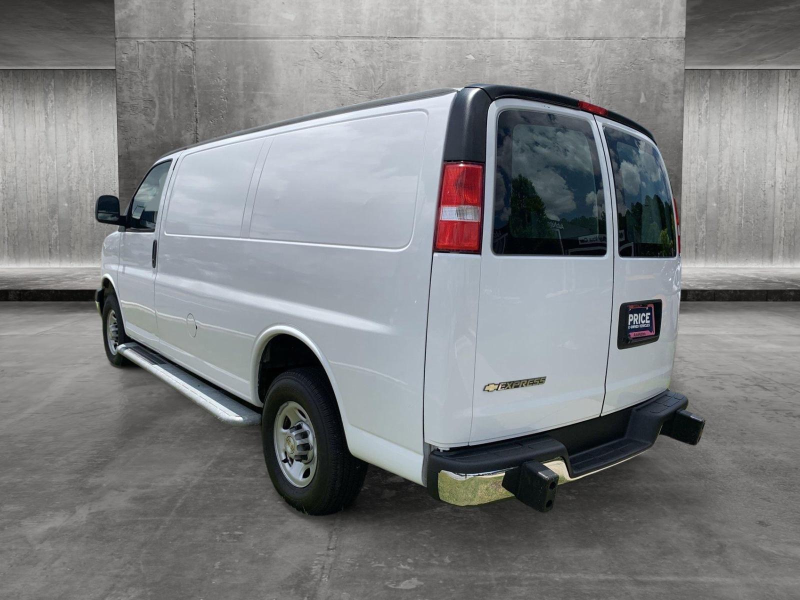 2022 Chevrolet Express Cargo Van Vehicle Photo in CORPUS CHRISTI, TX 78412-4902