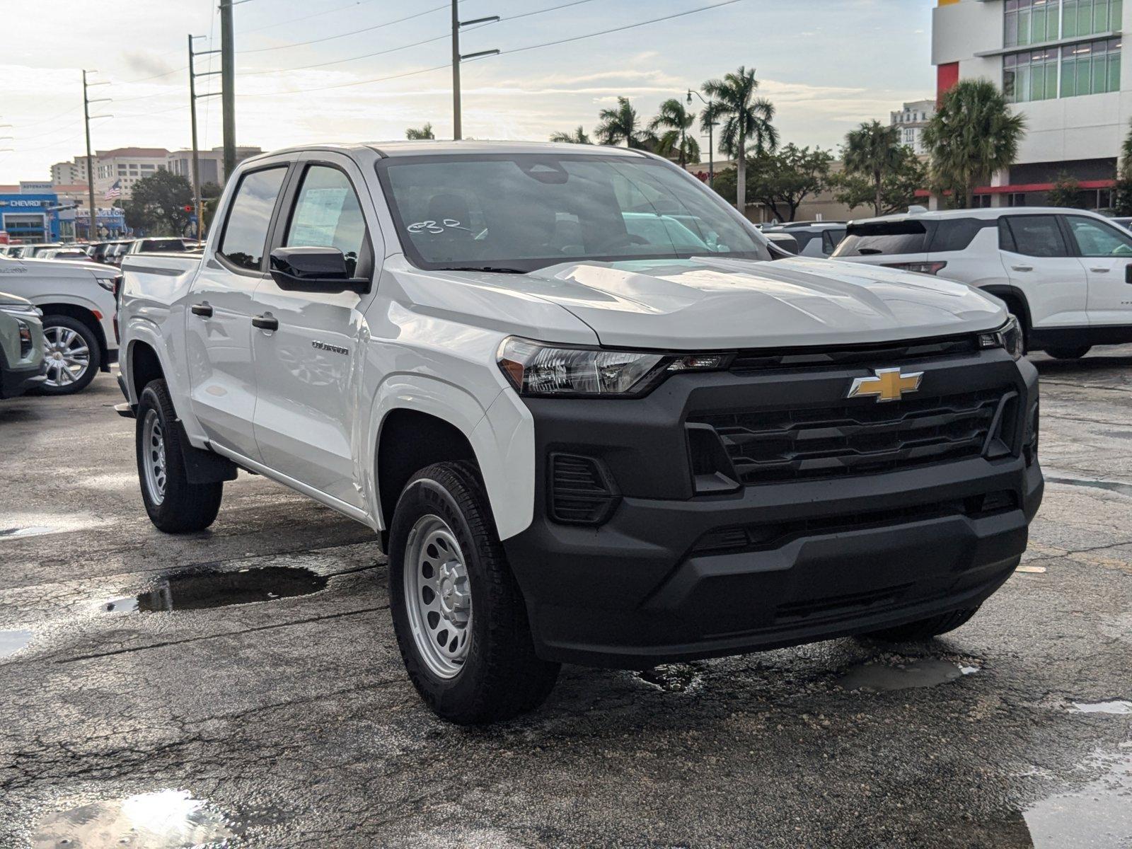 2024 Chevrolet Colorado Vehicle Photo in MIAMI, FL 33134-2699