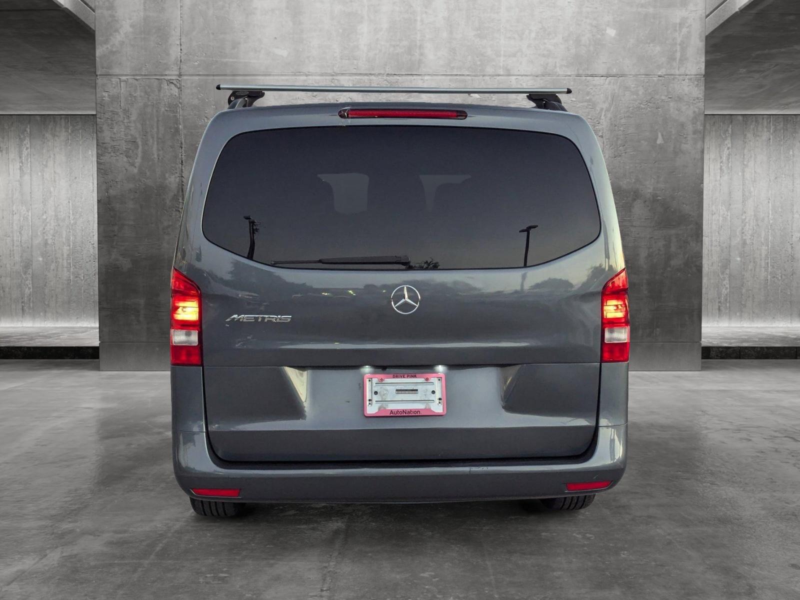 2016 Mercedes-Benz Metris Passenger Van Vehicle Photo in Miami, FL 33015