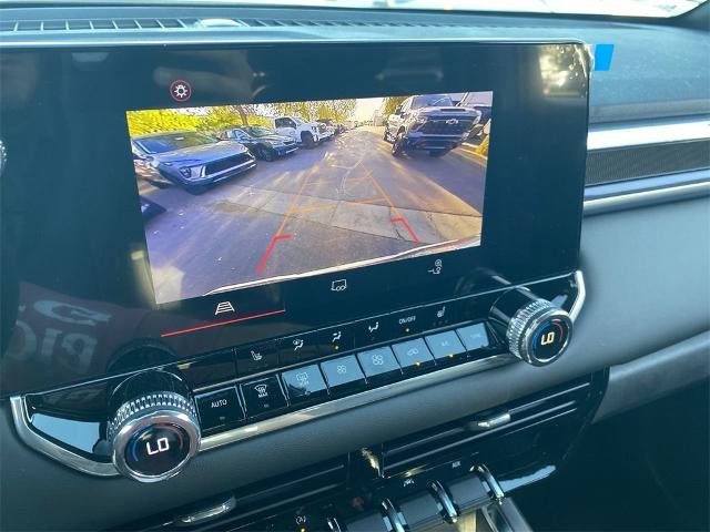 2024 GMC Canyon Vehicle Photo in GOODYEAR, AZ 85338-1310