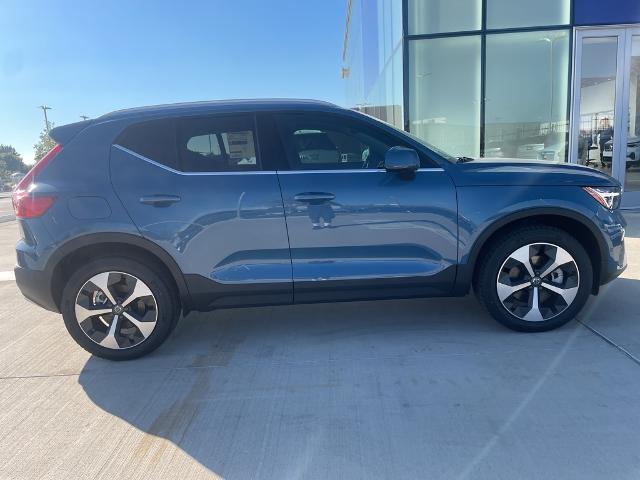 2025 Volvo XC40 Vehicle Photo in Grapevine, TX 76051