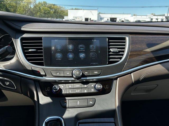 2017 Buick LaCrosse Vehicle Photo in JACKSON, MI 49202-1834