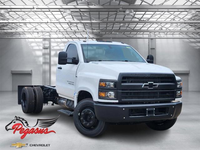 2024 Chevrolet Silverado Chassis Cab Vehicle Photo in Weatherford, TX 76087