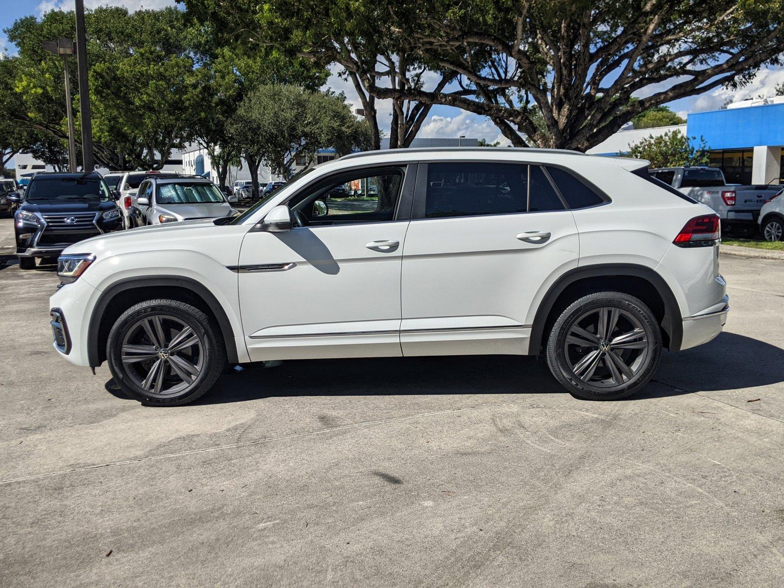 2021 Volkswagen Atlas Cross Sport Vehicle Photo in PEMBROKE PINES, FL 33024-6534