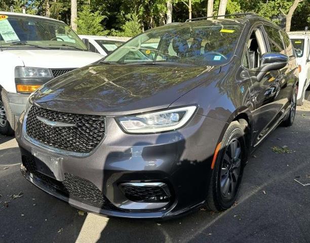 2021 Chrysler Pacifica Vehicle Photo in SAINT JAMES, NY 11780-3219