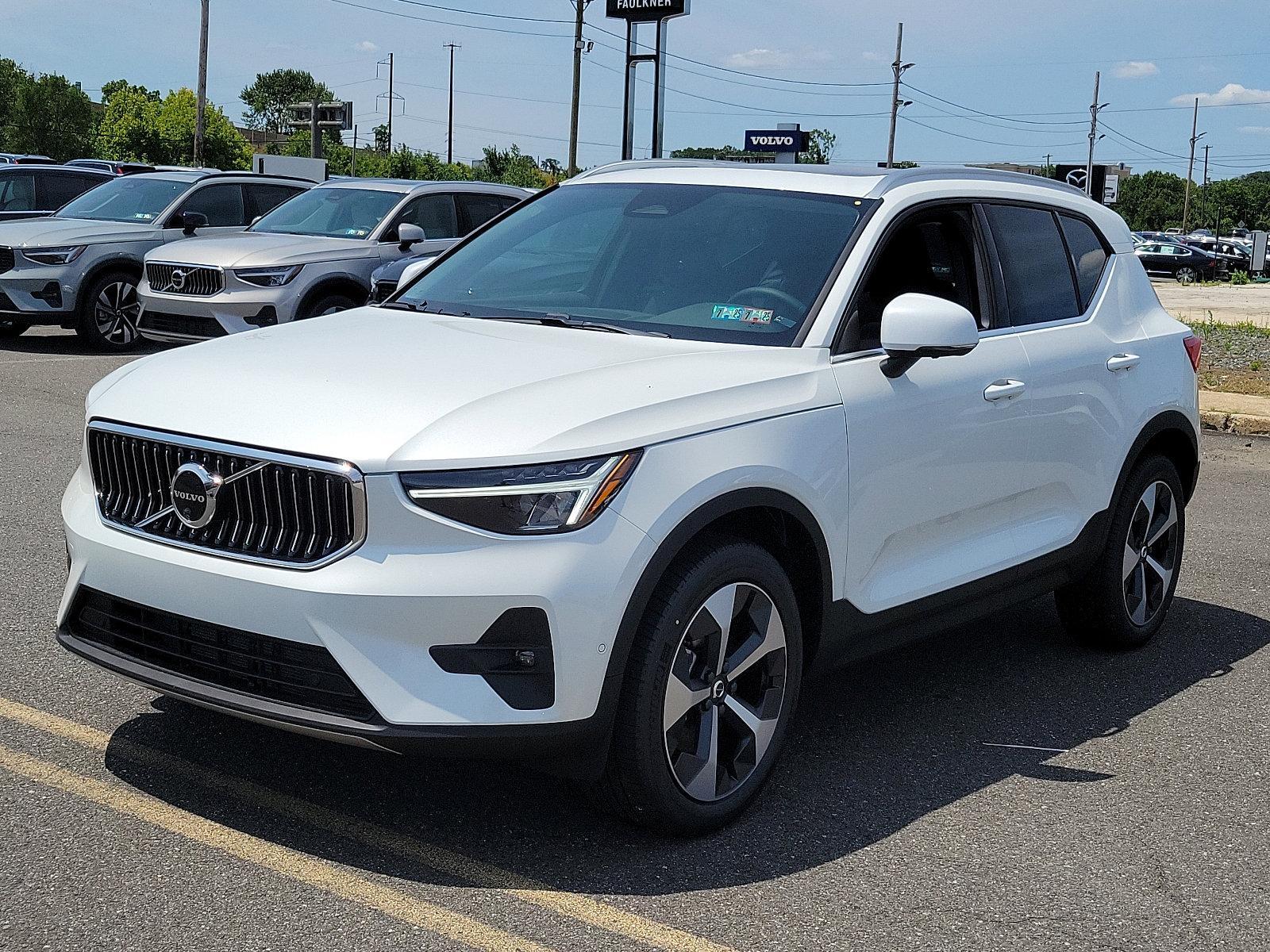 2025 Volvo XC40 Vehicle Photo in Trevose, PA 19053