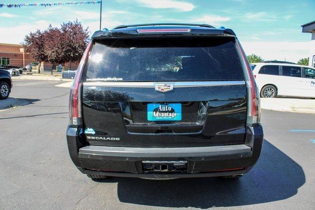 2017 Cadillac Escalade Vehicle Photo in MILES CITY, MT 59301-5791