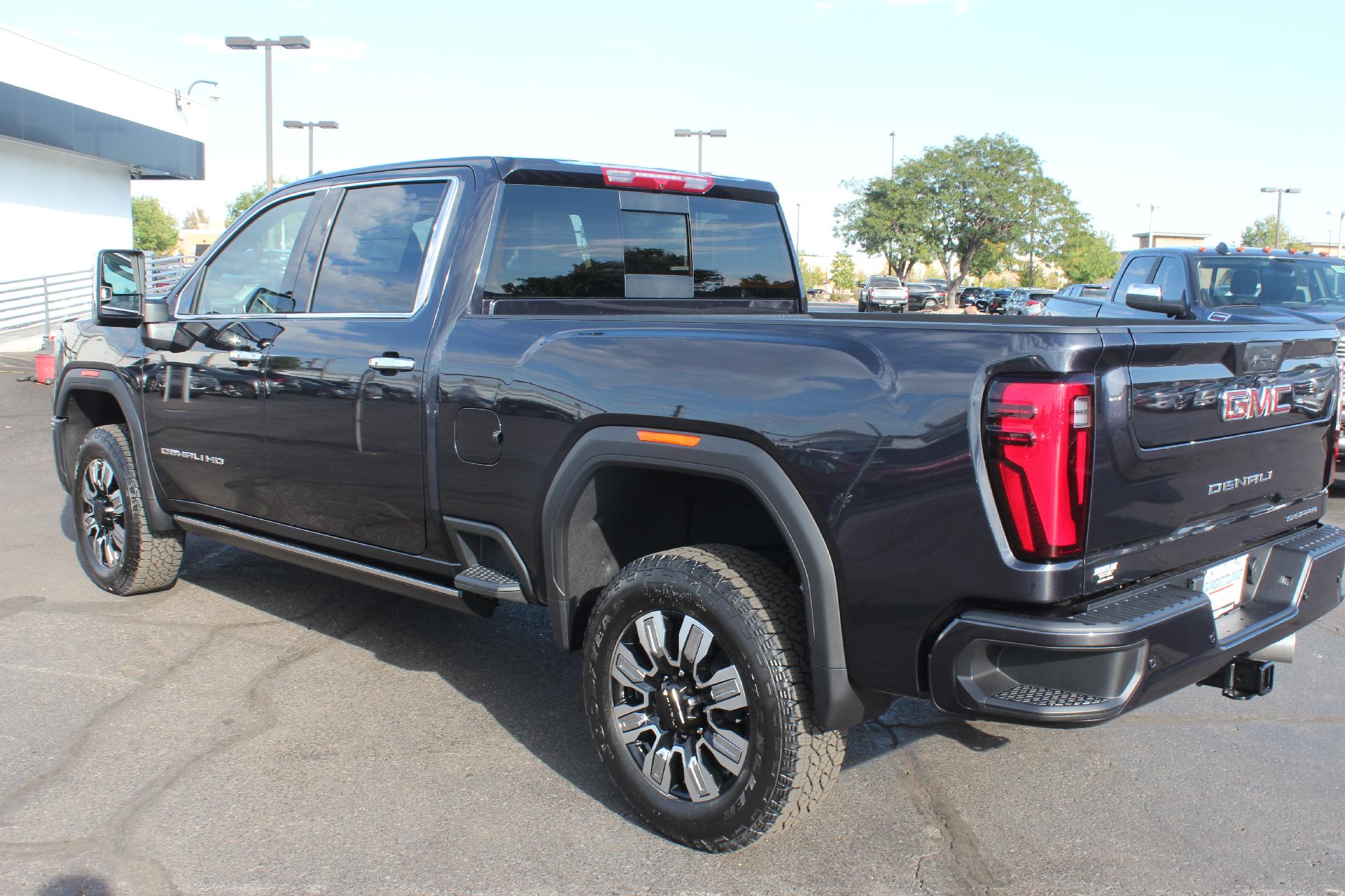 2025 GMC Sierra 2500 HD Vehicle Photo in AURORA, CO 80012-4011