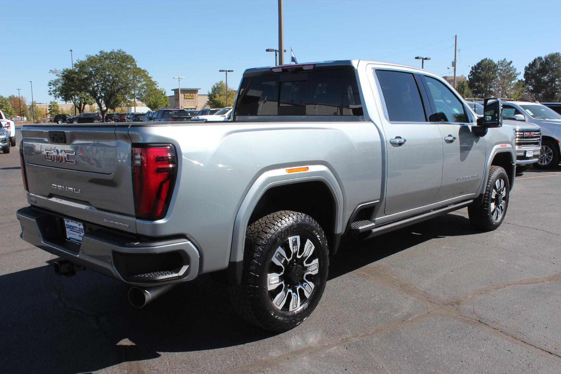 2025 GMC Sierra 2500 HD Vehicle Photo in AURORA, CO 80012-4011