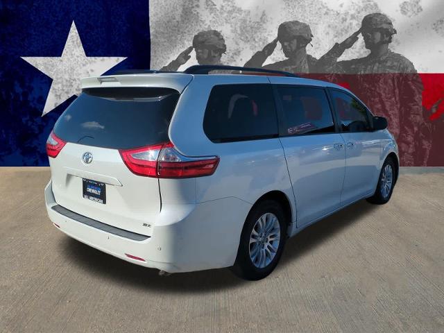 2017 Toyota Sienna Vehicle Photo in Killeen, TX 76541