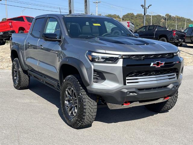 2024 Chevrolet Colorado Vehicle Photo in ALCOA, TN 37701-3235