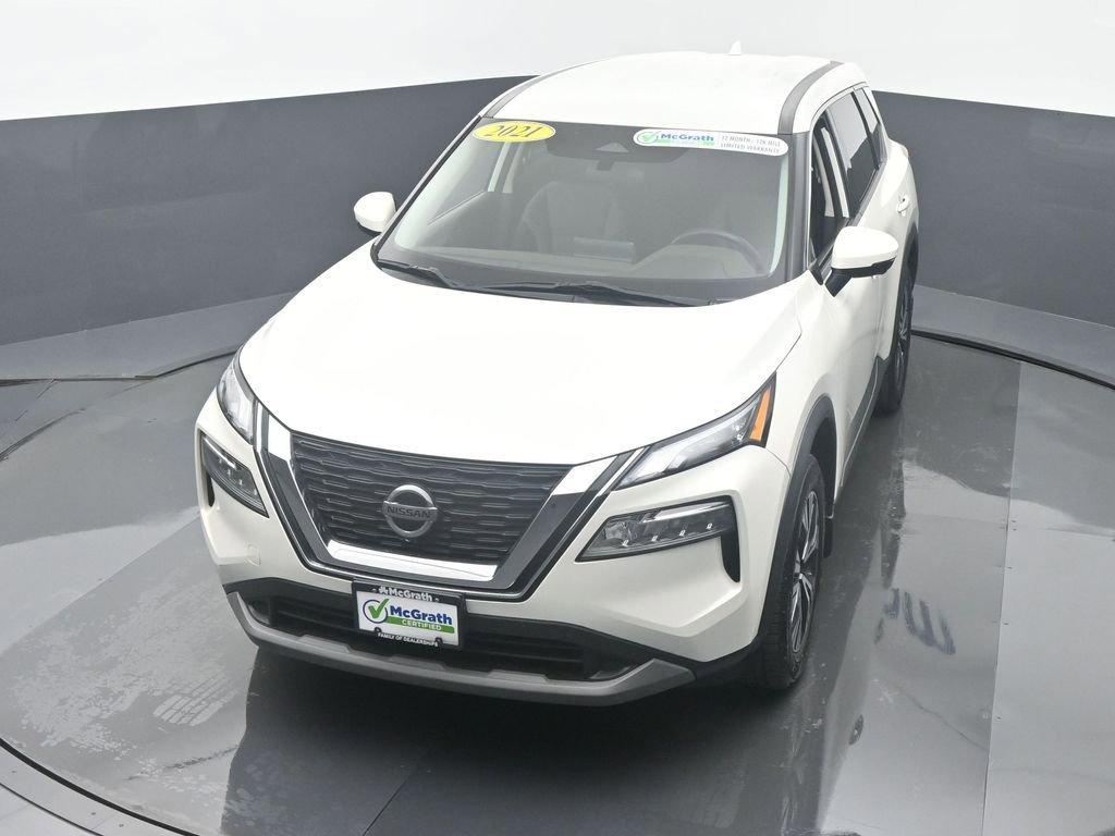 2021 Nissan Rogue Vehicle Photo in Cedar Rapids, IA 52402