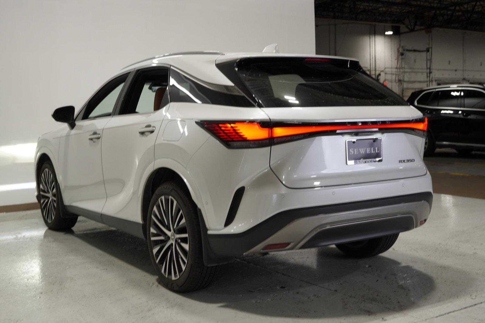 2024 Lexus RX 350 Vehicle Photo in GRAPEVINE, TX 76051