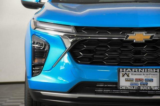 2025 Chevrolet Trax Vehicle Photo in PUYALLUP, WA 98371-4149