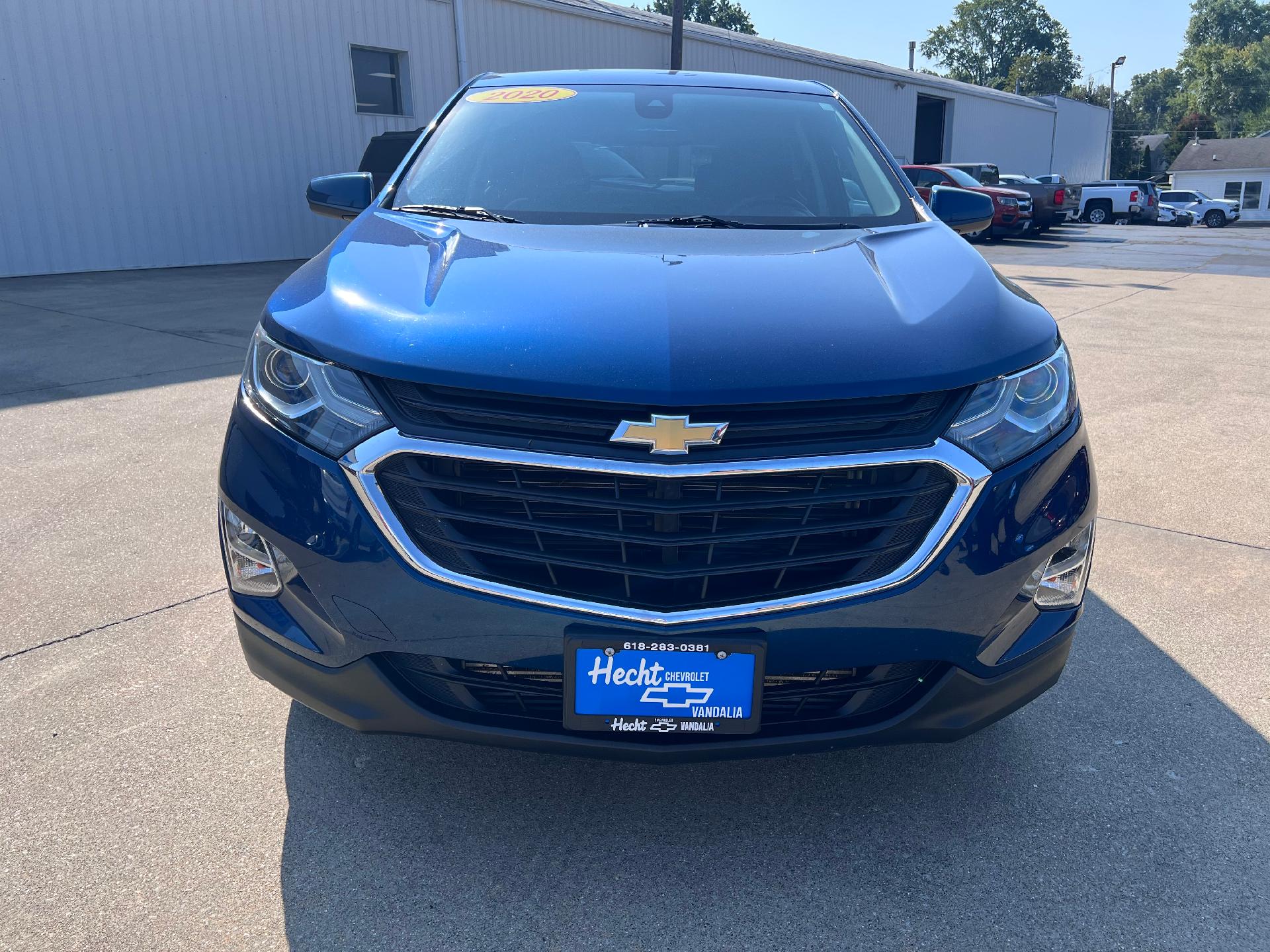 Used 2020 Chevrolet Equinox LT with VIN 2GNAXKEV5L6116457 for sale in Vandalia, IL