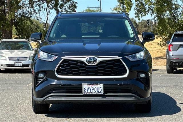 2020 Toyota Highlander Vehicle Photo in ELK GROVE, CA 95757-8703