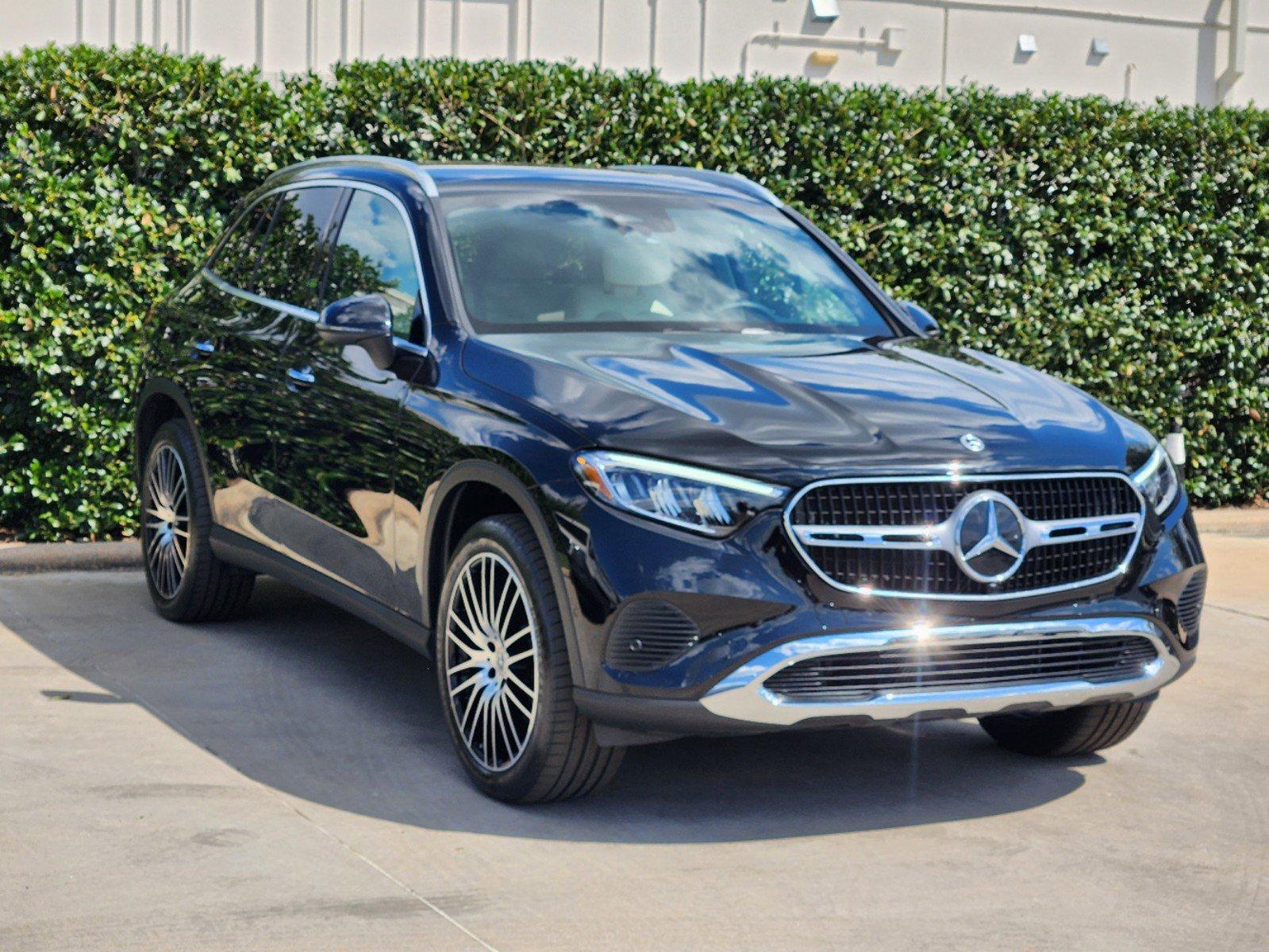 2024 Mercedes-Benz GLC Vehicle Photo in HOUSTON, TX 77079