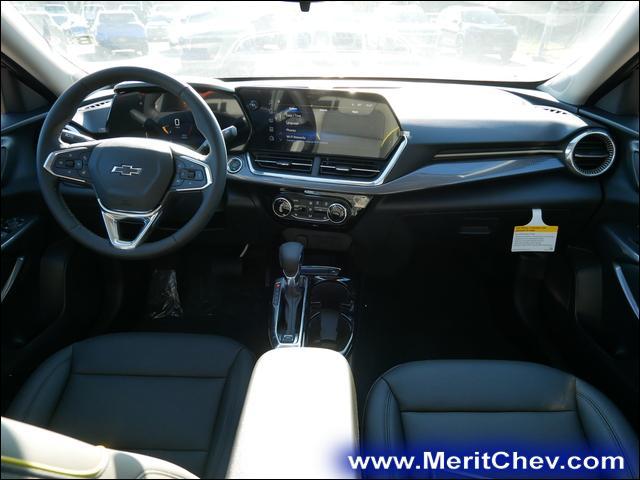 2024 Chevrolet Trax Vehicle Photo in MAPLEWOOD, MN 55119-4794