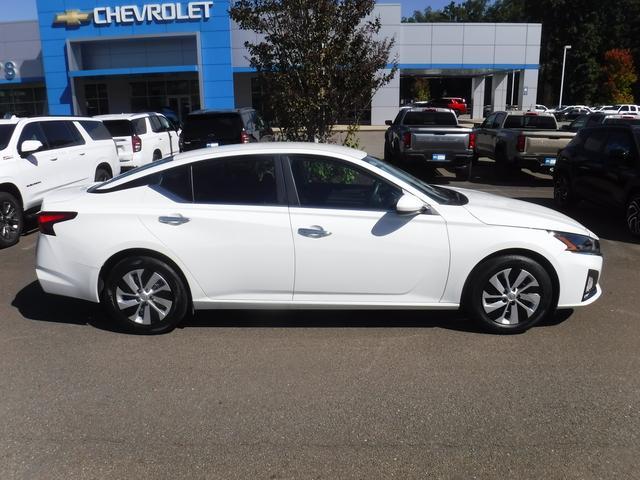 2023 Nissan Altima Vehicle Photo in JASPER, GA 30143-8655