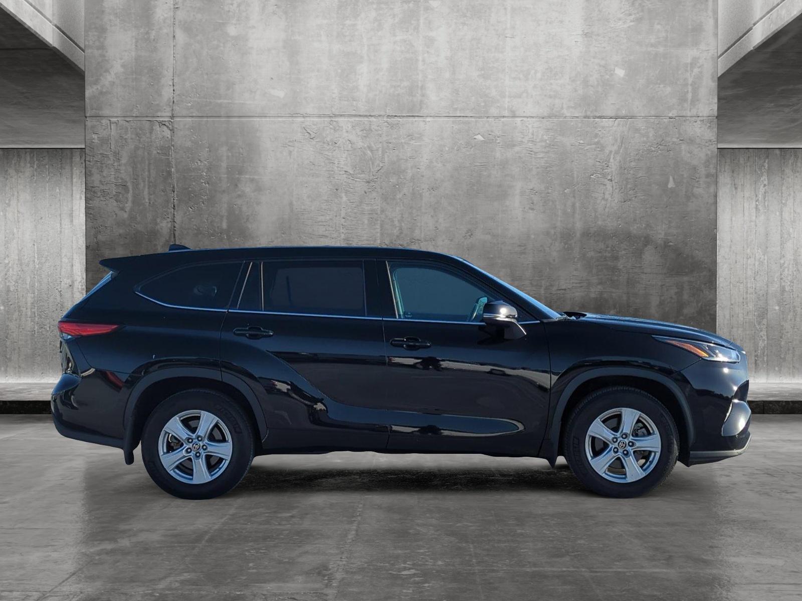 2021 Toyota Highlander Vehicle Photo in Ft. Myers, FL 33907