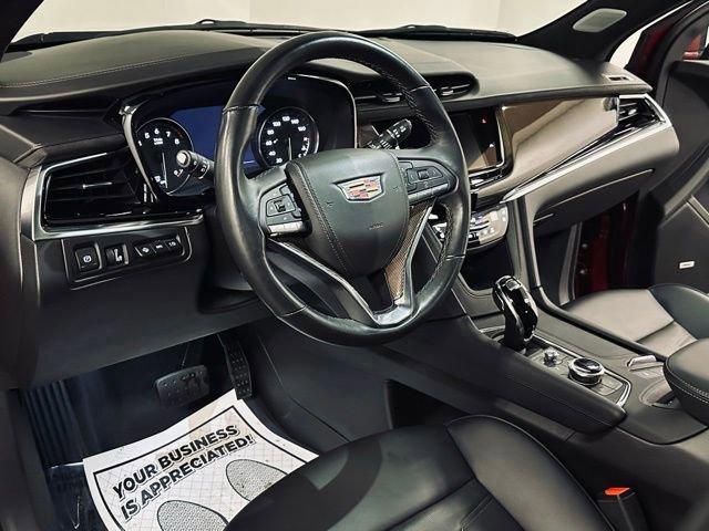 2024 Cadillac XT6 Vehicle Photo in MEDINA, OH 44256-9631