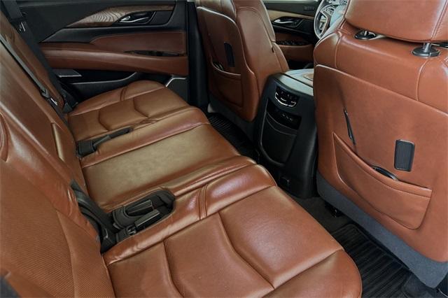 2020 Cadillac Escalade Vehicle Photo in ELK GROVE, CA 95757-8703