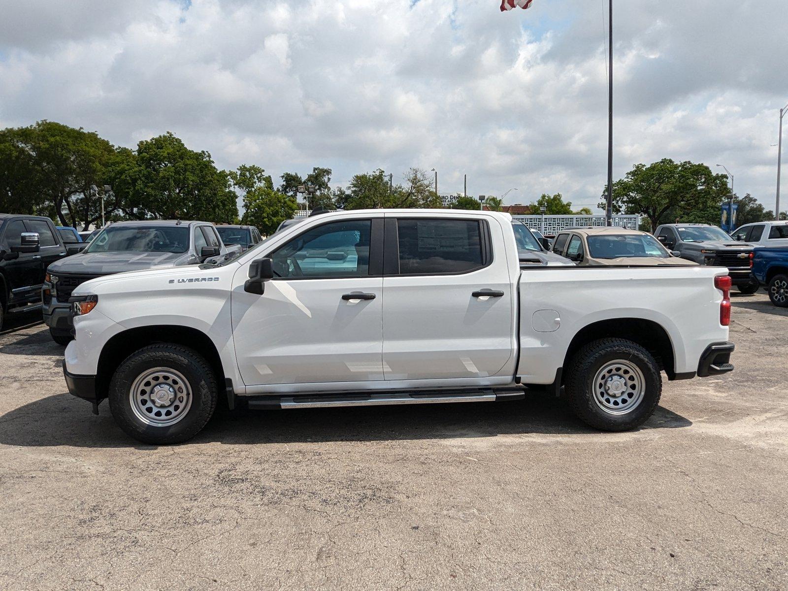 2024 Chevrolet Silverado 1500 Vehicle Photo in MIAMI, FL 33134-2699