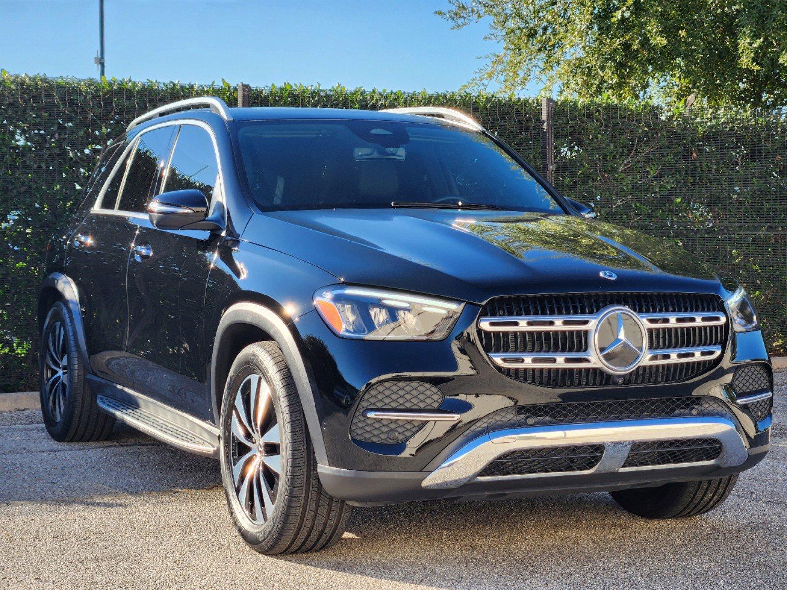 2025 Mercedes-Benz GLE Vehicle Photo in HOUSTON, TX 77079