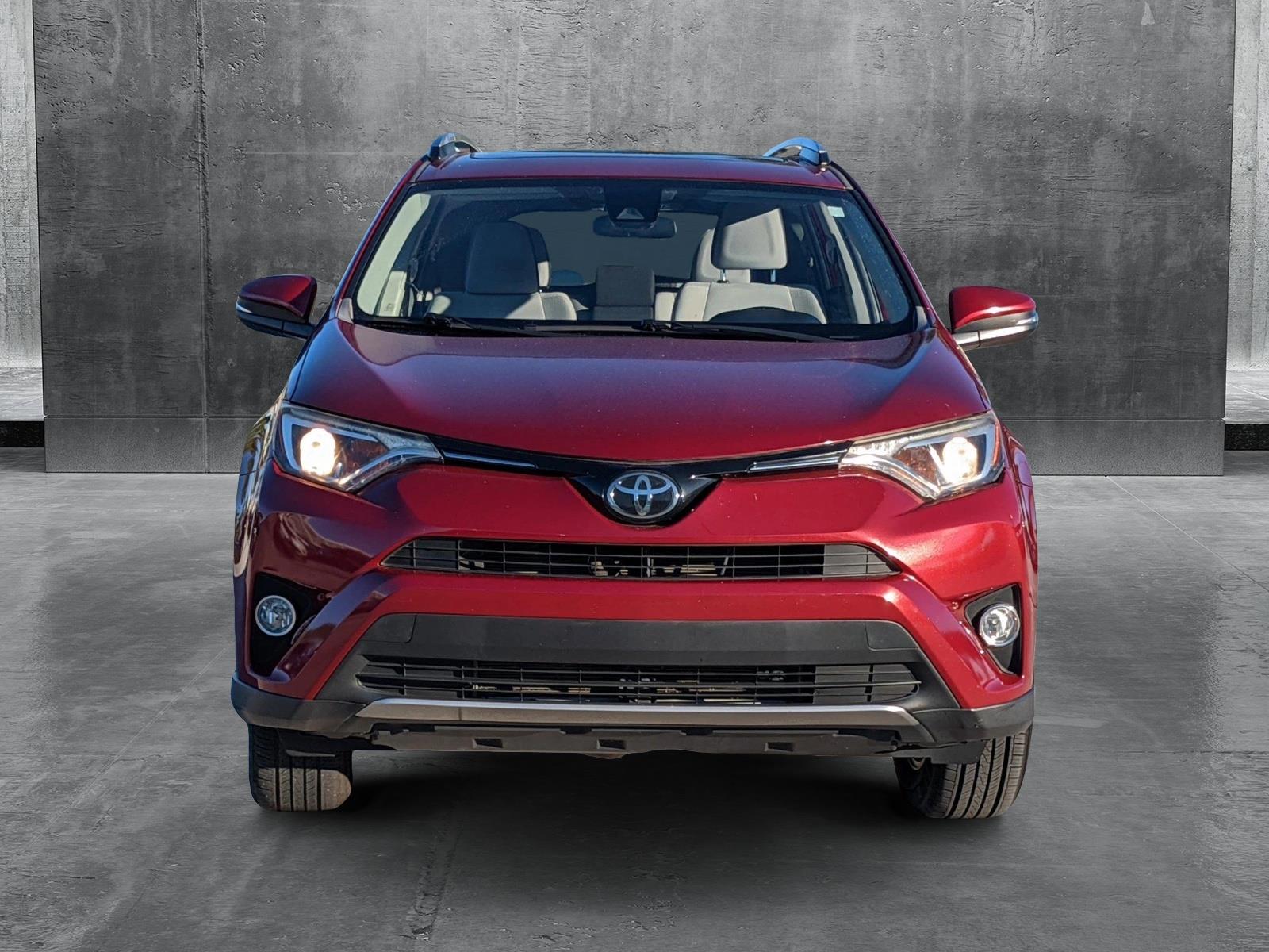 2018 Toyota RAV4 Vehicle Photo in Davie, FL 33331