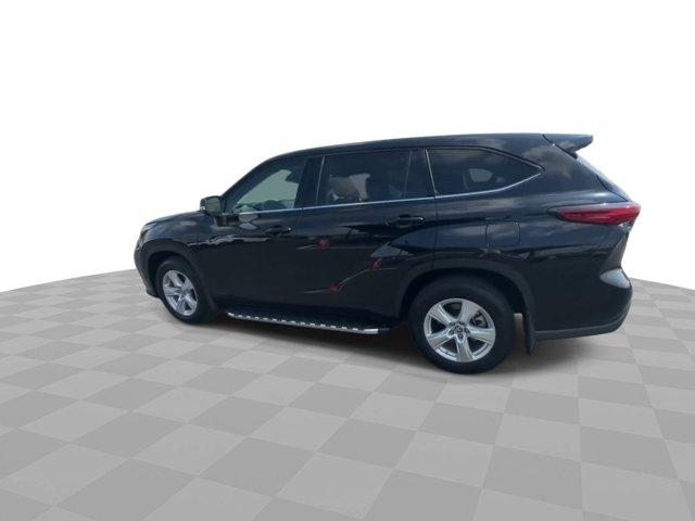 2022 Toyota Highlander Vehicle Photo in TEMPLE, TX 76504-3447