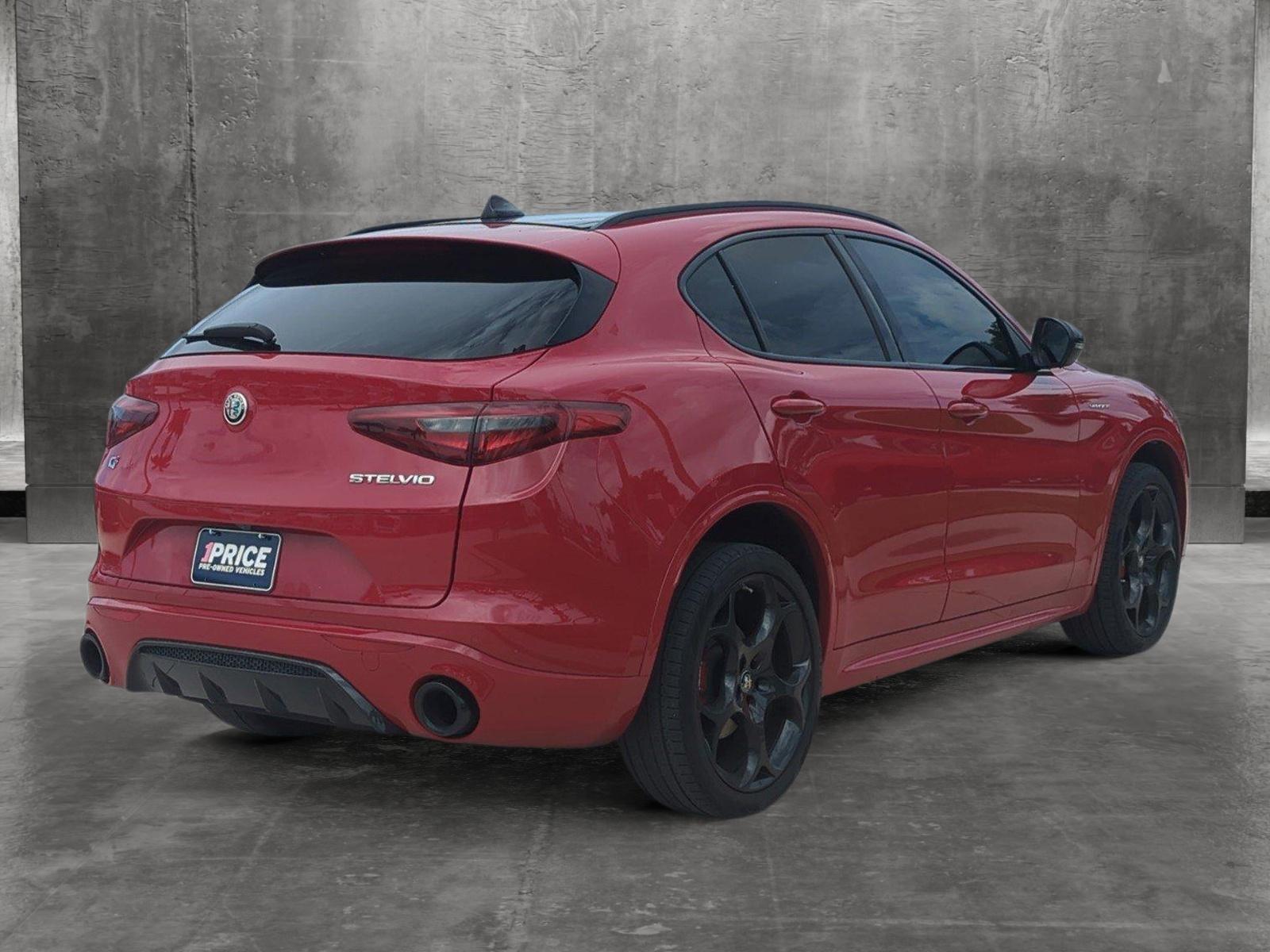 2022 Alfa Romeo Stelvio Vehicle Photo in Pembroke Pines, FL 33027