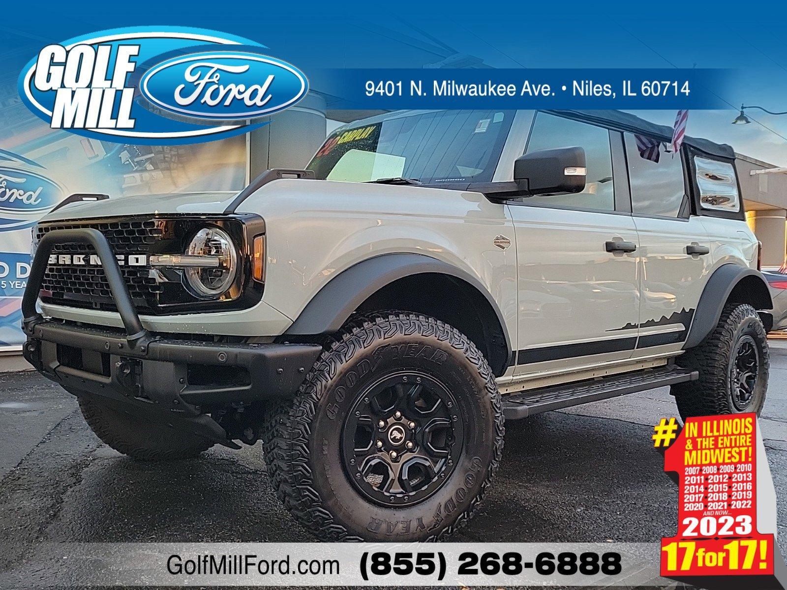 2022 Ford Bronco Vehicle Photo in Saint Charles, IL 60174