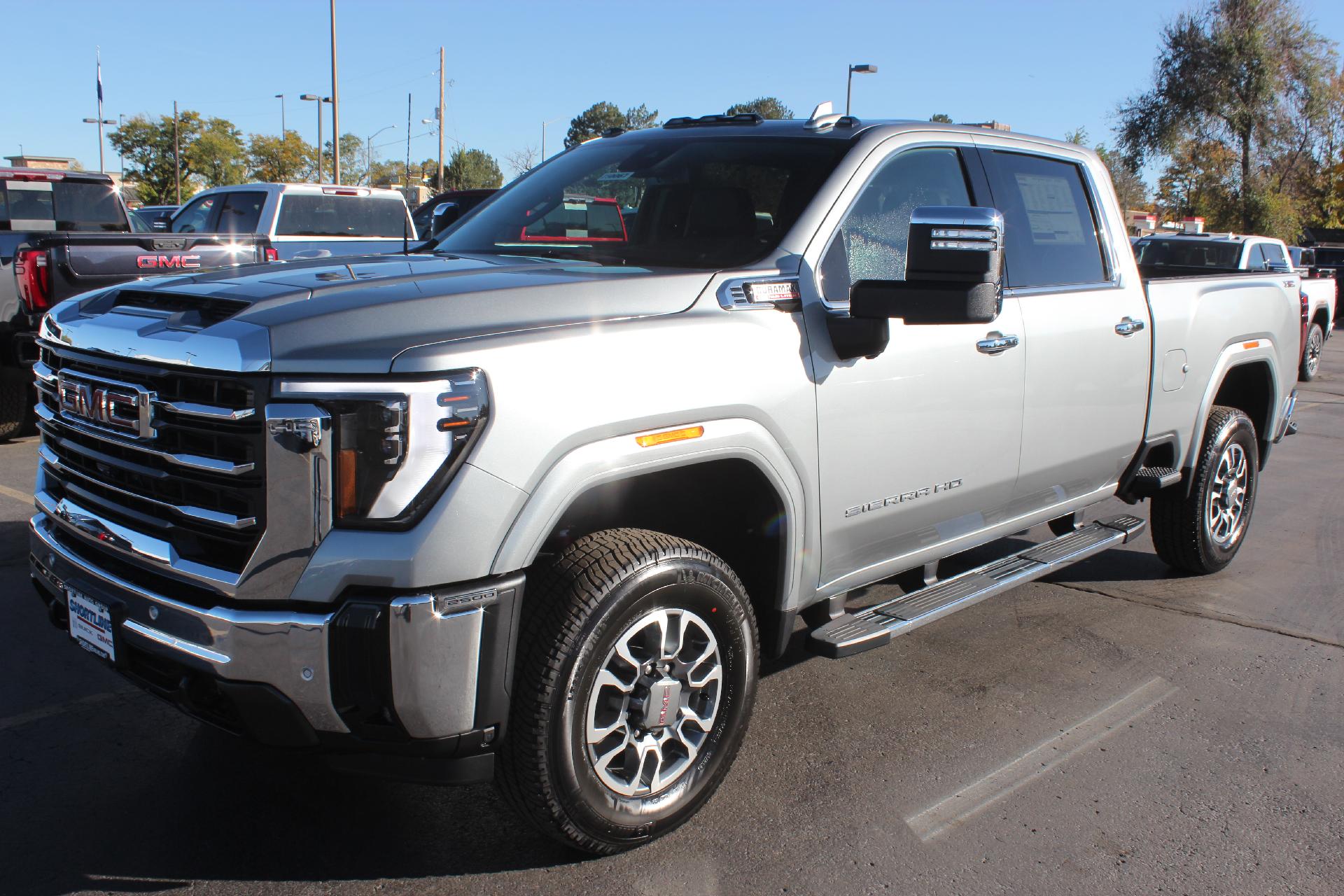 2025 GMC Sierra 2500 HD Vehicle Photo in AURORA, CO 80012-4011