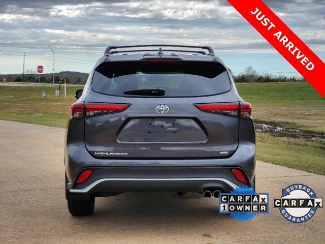 2023 Toyota Highlander Vehicle Photo in Denison, TX 75020