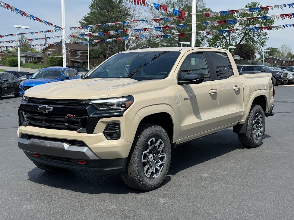 2024 Chevrolet Colorado Vehicle Photo in BOONVILLE, IN 47601-9633