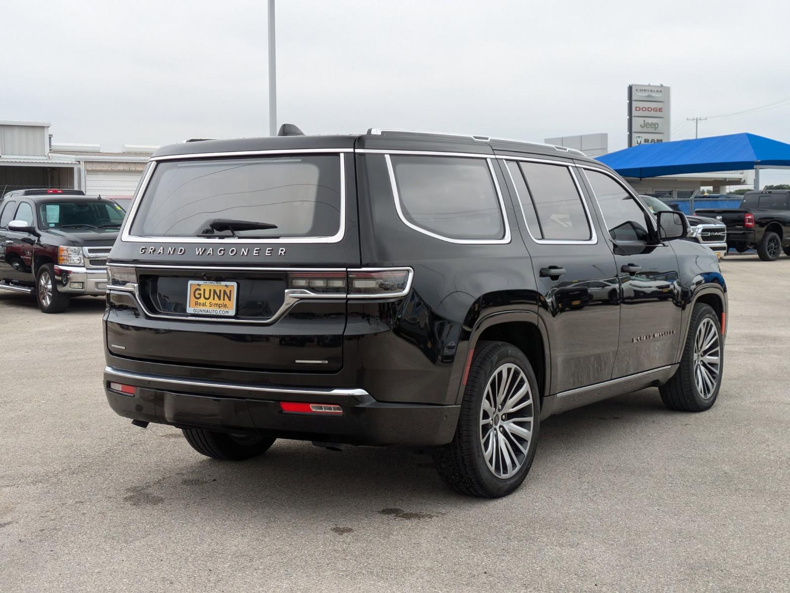 2023 Jeep Grand Wagoneer Vehicle Photo in Seguin, TX 78155