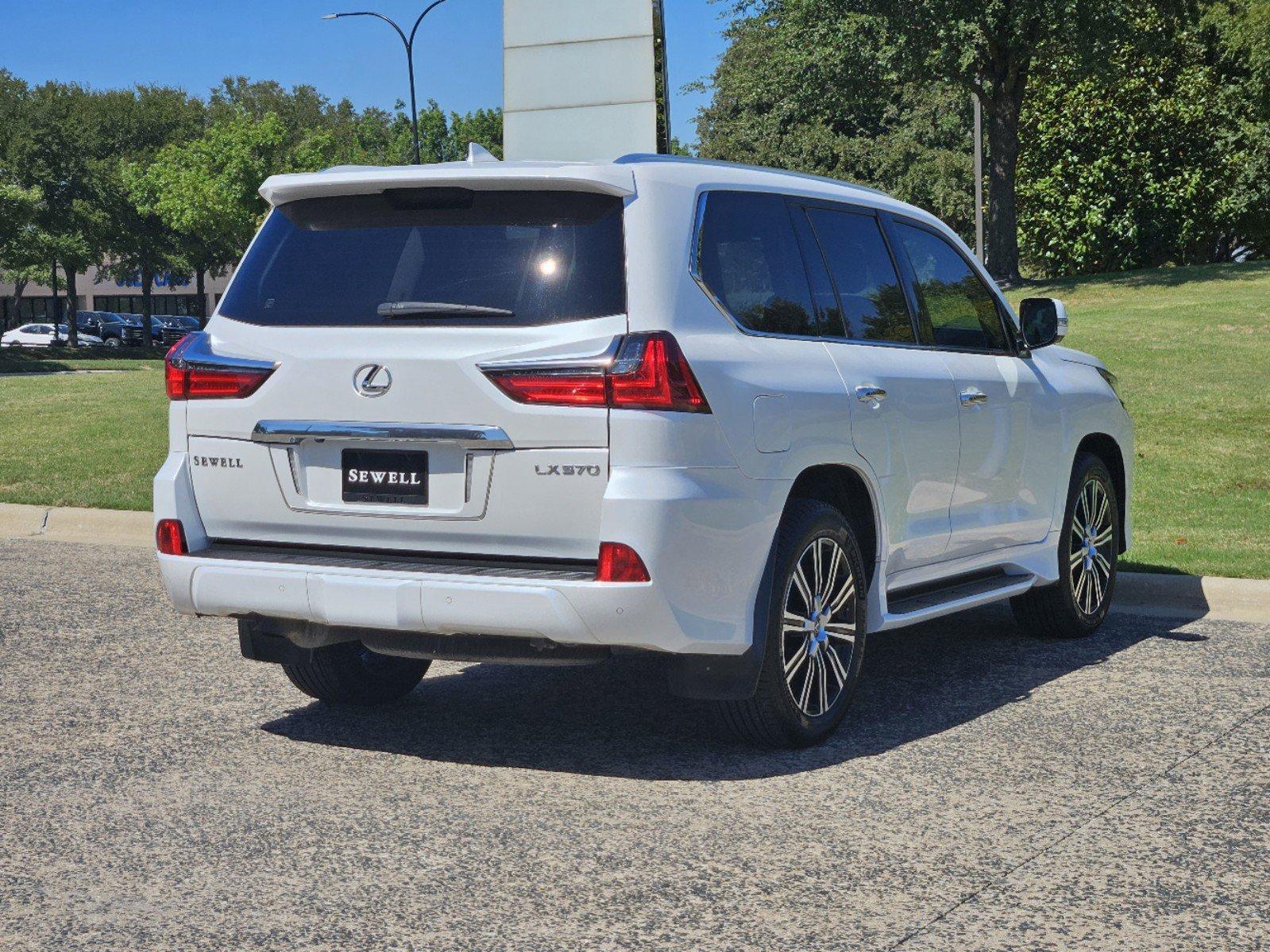 2020 Lexus LX 570 Vehicle Photo in FORT WORTH, TX 76132