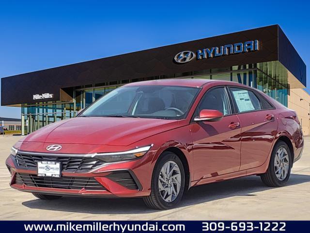 2024 Hyundai ELANTRA Vehicle Photo in Peoria, IL 61615