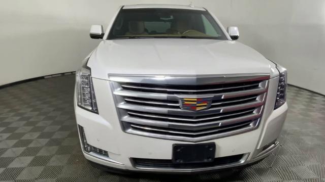 2017 Cadillac Escalade Vehicle Photo in ALLIANCE, OH 44601-4622