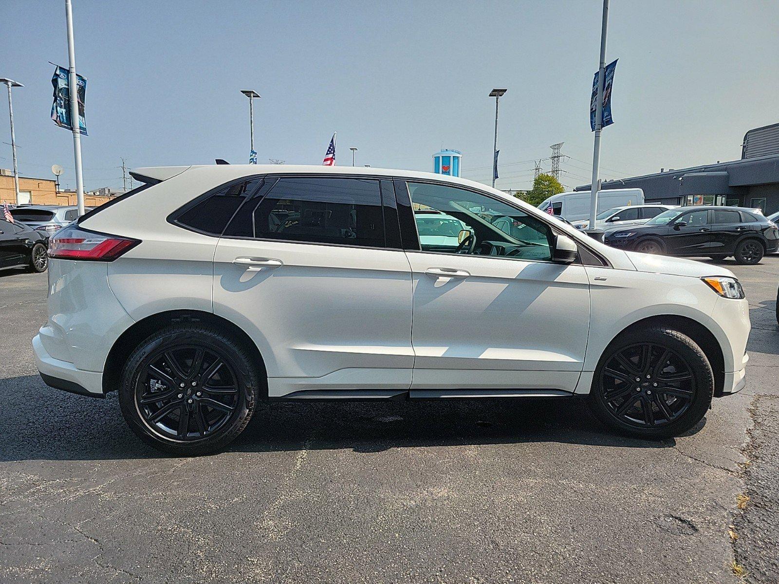 2024 Ford Edge Vehicle Photo in Plainfield, IL 60586