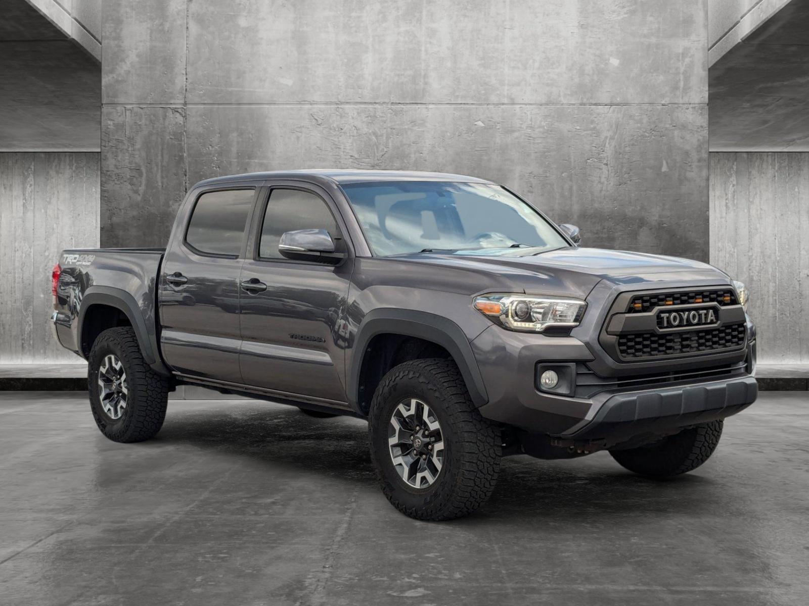 2017 Toyota Tacoma Vehicle Photo in St. Petersburg, FL 33713