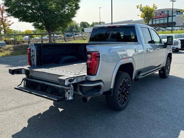 2024 GMC Sierra 2500 HD Vehicle Photo in LOWELL, MA 01852-4336