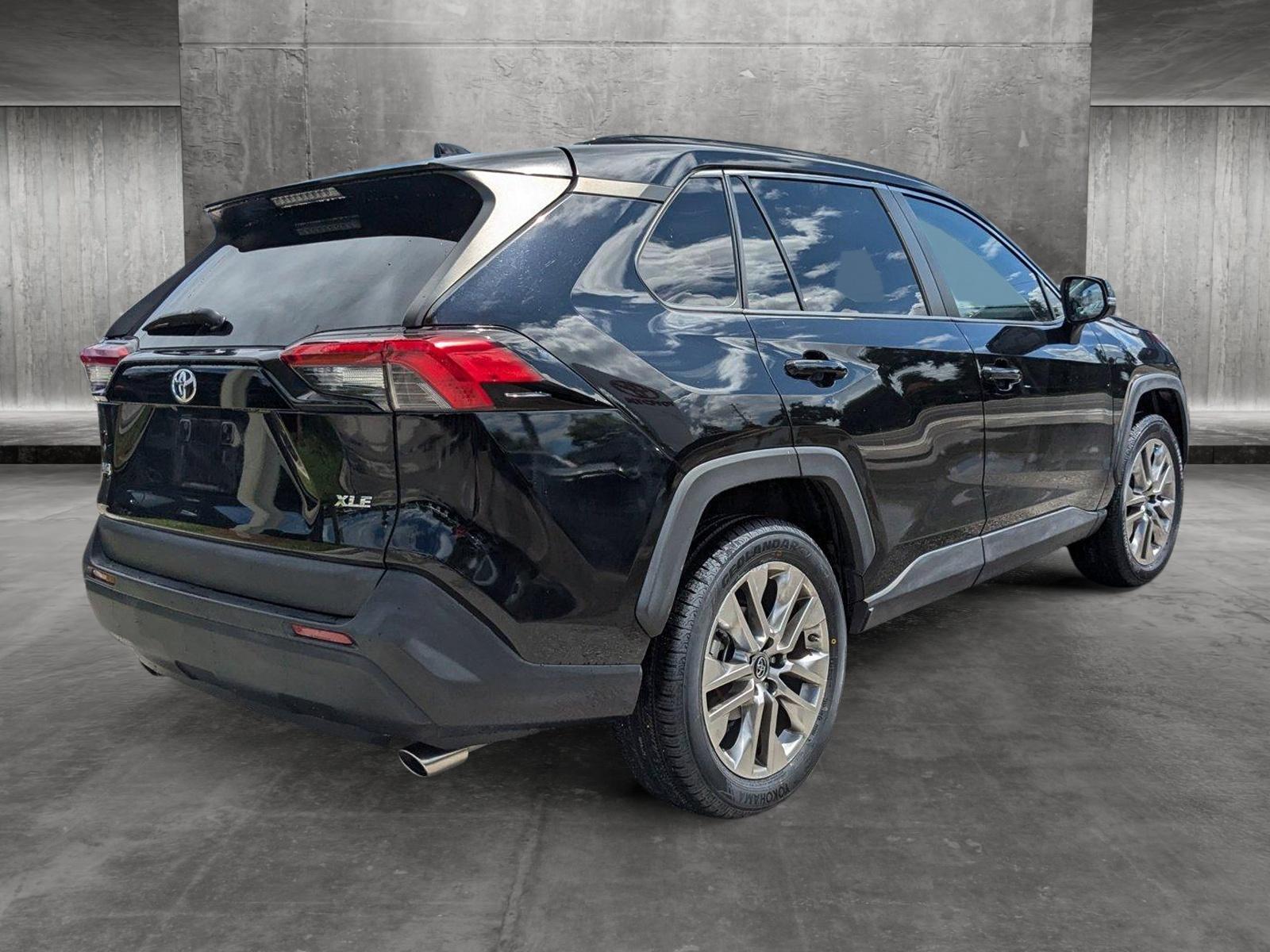 2019 Toyota RAV4 Vehicle Photo in Winter Park, FL 32792