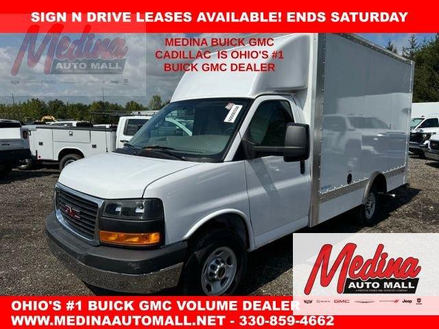 2024 GMC Savana Cutaway 3500 Vehicle Photo in MEDINA, OH 44256-9631