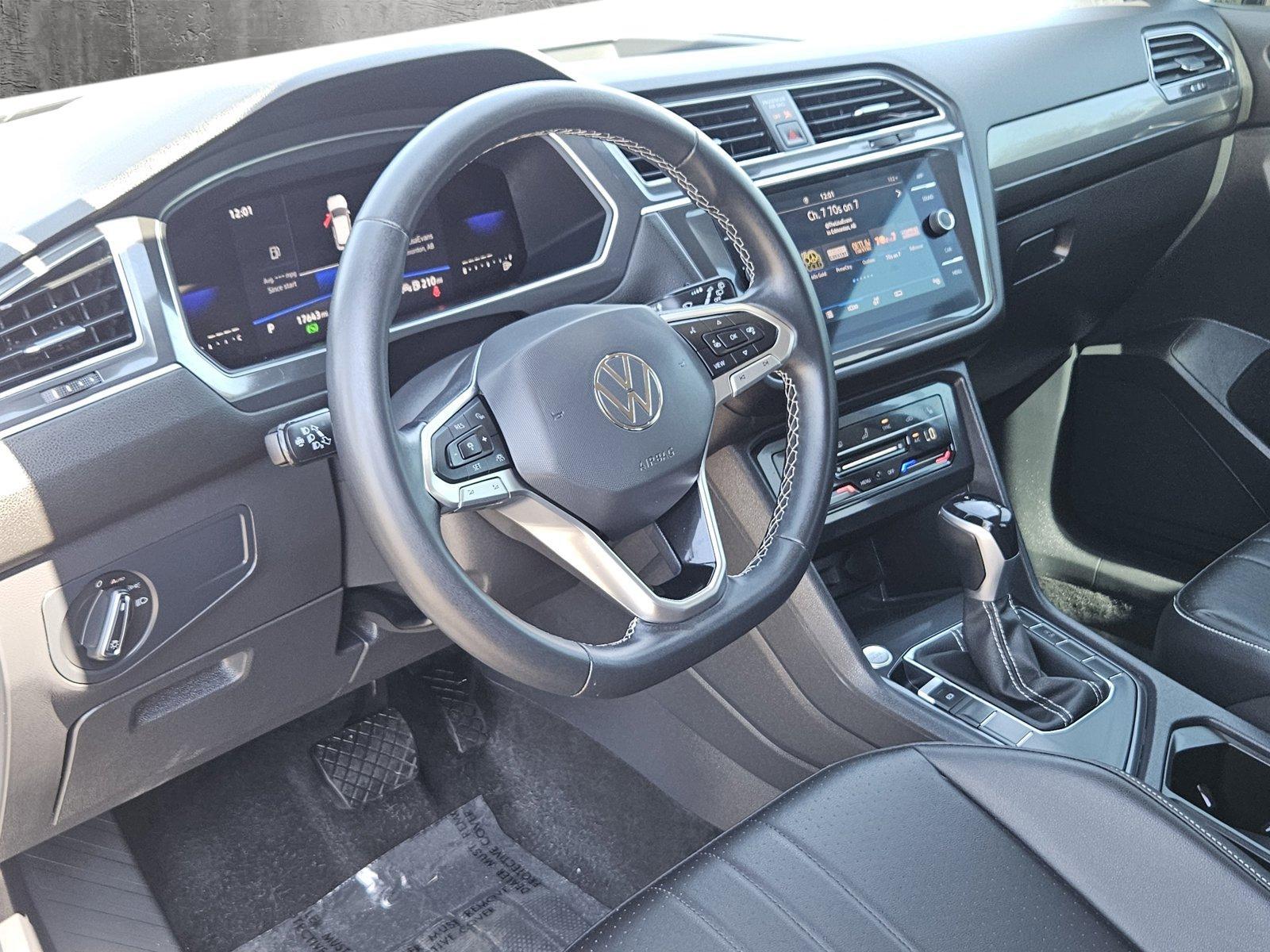 2022 Volkswagen Tiguan Vehicle Photo in PEORIA, AZ 85382-3715