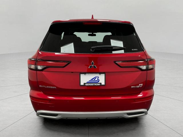 2025 Mitsubishi Outlander Plug-In Hybrid Vehicle Photo in Appleton, WI 54913