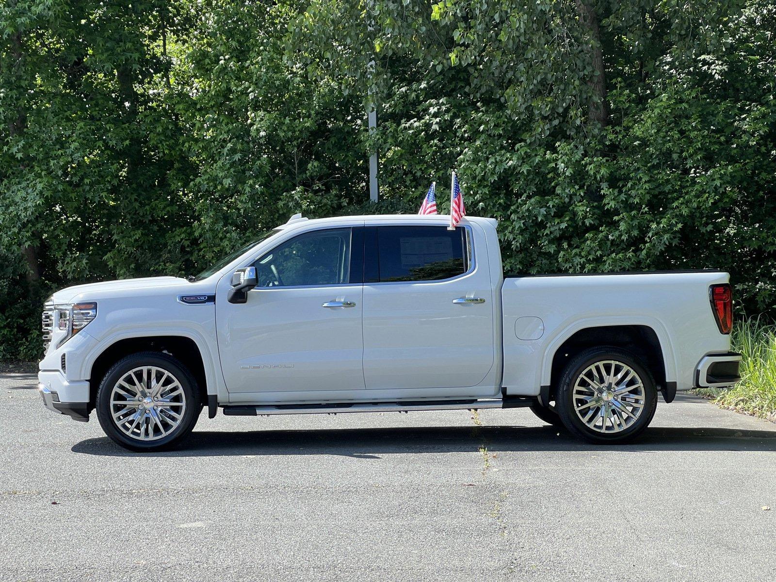 2024 GMC Sierra 1500 Vehicle Photo in MONROE, NC 28110-8431