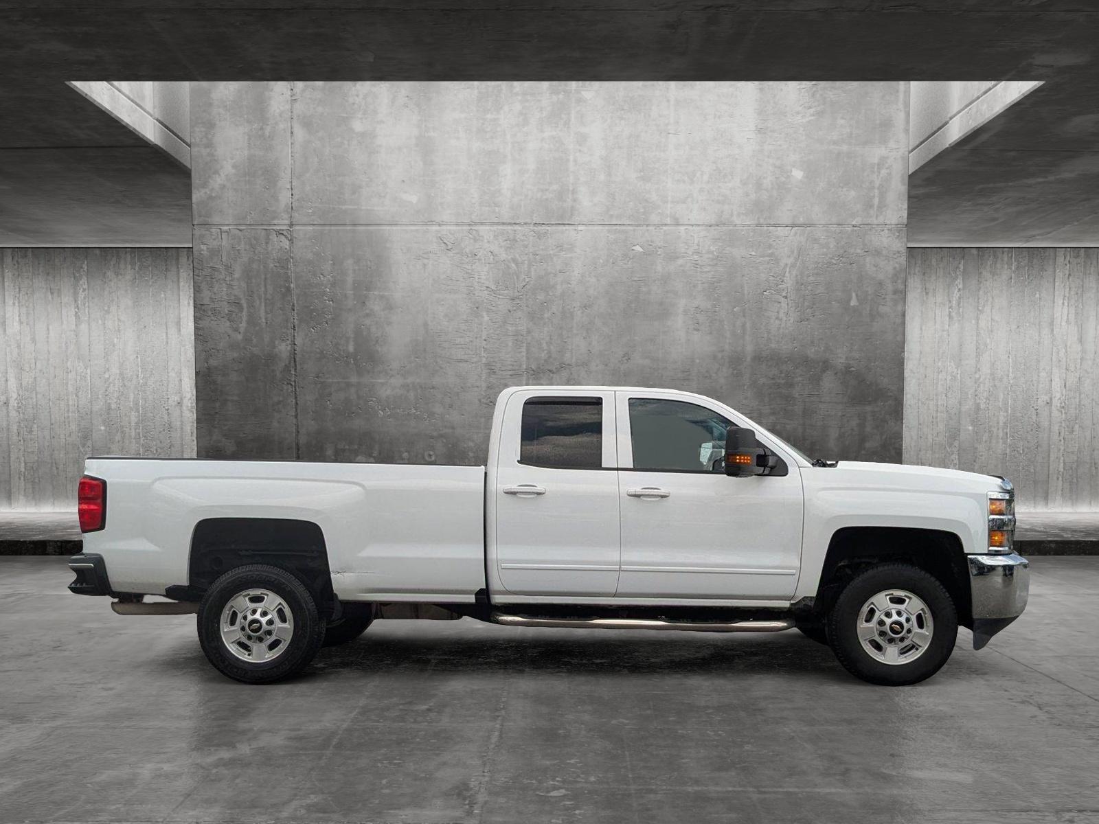 2018 Chevrolet Silverado 2500 HD Vehicle Photo in St. Petersburg, FL 33713